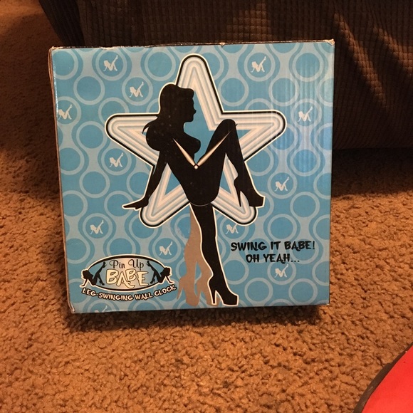 Spencer's Other - Early 2000s Spencer Gifts Pin Up Babe Wall Clock